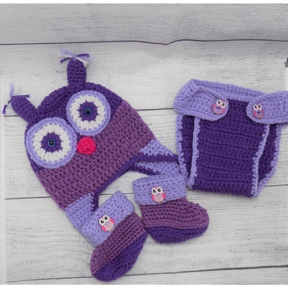 Baby Owl Hat Diaper Cover and Booties Set - Picture 2 of 10